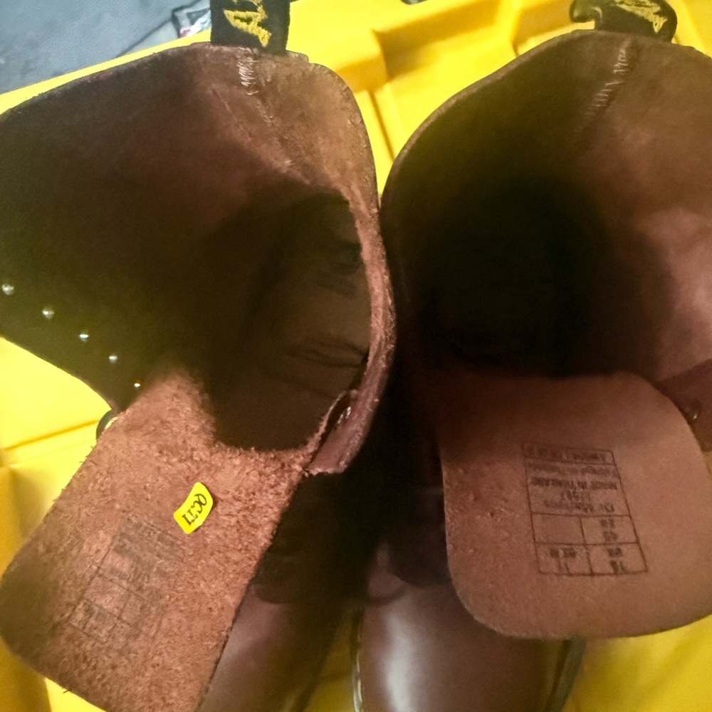 Dr. Martens Burgundy Leather Boots- Skull and Angel Wings rare- 11M #11587 - Picture 6 of 12